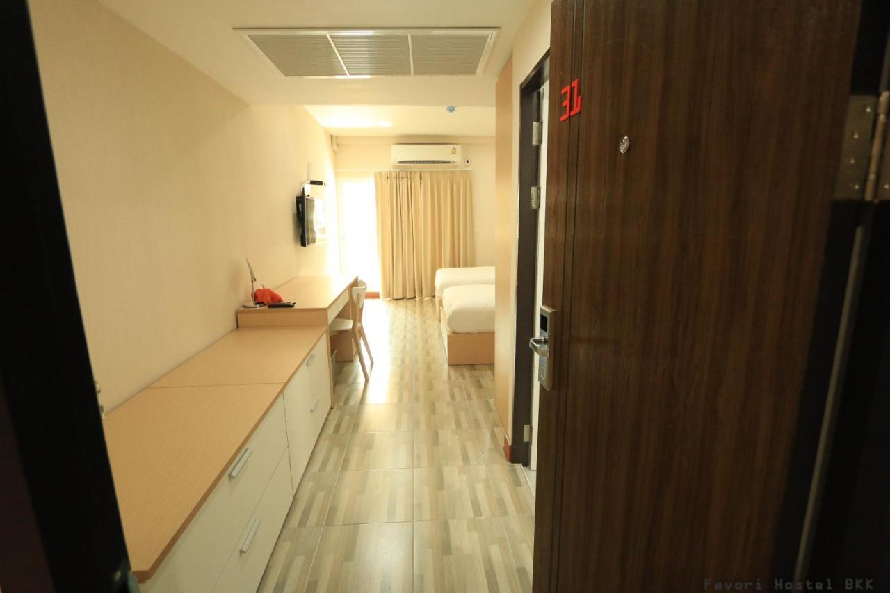 Favori Hostel Bangkok Surawong מראה חיצוני תמונה