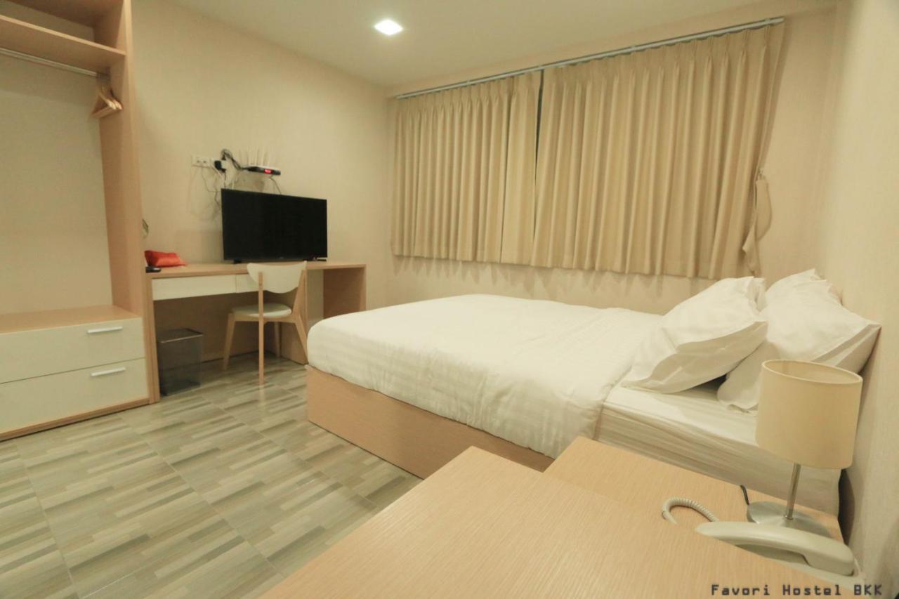 Favori Hostel Bangkok Surawong מראה חיצוני תמונה